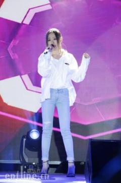 张靓颖化身游戏女神与三国志结缘 主题曲首唱燃爆现场