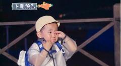 《小手牵小狗》小黑走丢青克乐急哭 太太乐携人鱼现沙滩