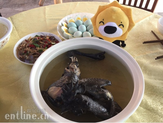 赤水竹林中的“蛋中人参” 苏先生带你寻鲜乌骨鸡蛋