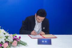 影视巨星杨烁签约比音勒芬,为阳光、健康、自信代言!