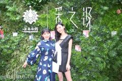 100%纯药植软面膜 奚梦瑶、谢依霖保持美丽本真的秘密