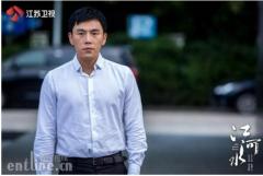 追《江河水》的我,被一瓶水强行勾跳戏了